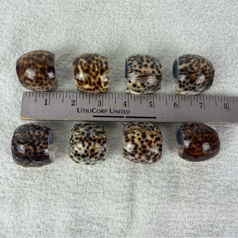 VTG Set of 8 Tiger Cowrie Sea Shell Napkin Holder Rings